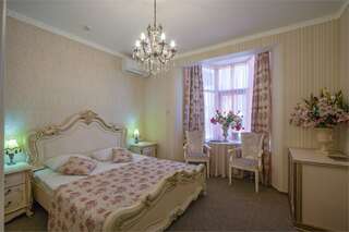 Гостиница Шери Холл Ростов-на-Дону Улучшенный двухместный номер с 1 кроватью-2