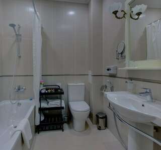 Гостиница Шери Холл Ростов-на-Дону Стандартный двухместный номер с 1 кроватью или 2 отдельными кроватями-6